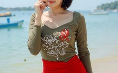 人妻被下媚药HD